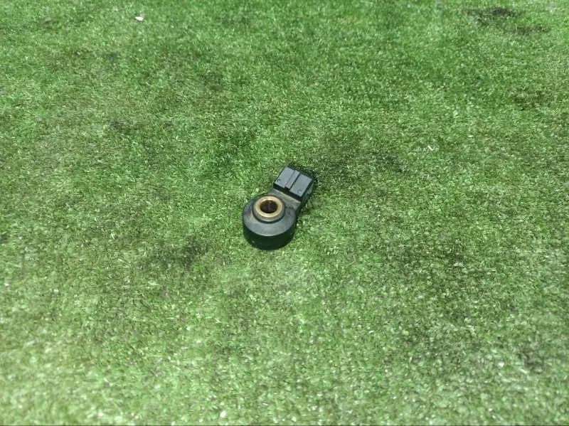 Датчик детонации MERCEDES-BENZ CLS-Class 2009 A0041539028 W219 272.964 M272E35