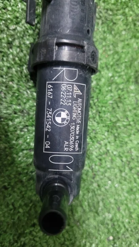 Форсунка омывателя фар Bmw 7-Series 2013 61677341542 F02 N52B30A, передняя правая
