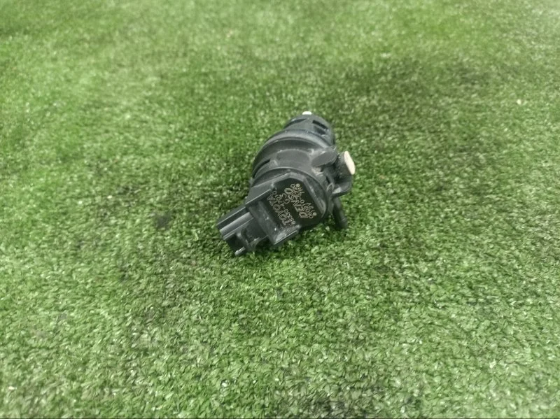 Насос омывателя Lexus Es250 2014 8533047010 ASV60 2AR-FE