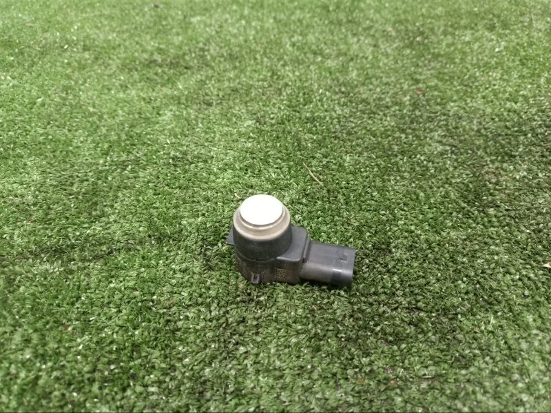 Парктроник MERCEDES-BENZ CLS-Class 2009 A2215420417 W219 272.964 M272E35, передний