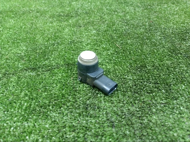 Парктроник MERCEDES-BENZ CLS-Class 2009 A2215420417 W219 272.964 M272E35, передний