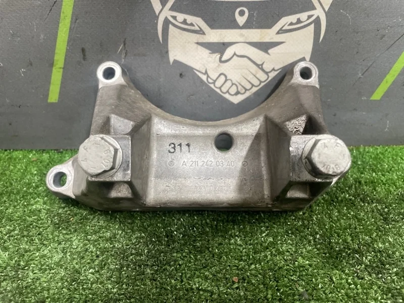 Кронштейн АКПП MERCEDES-BENZ C-Class 2012 A2112420340 C204 271.820 M271DE18 EVO