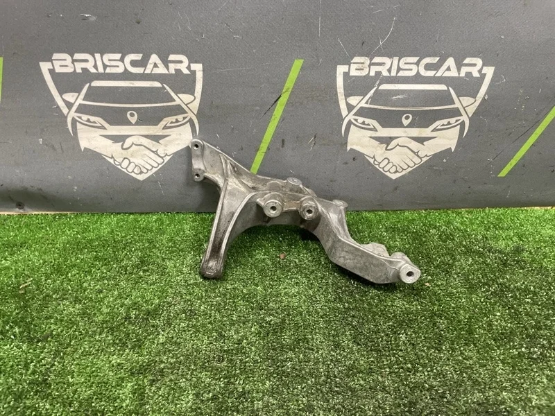 Кронштейн MERCEDES-BENZ C-Class 2012 A2711410840 C204 271.820 M271DE18 EVO