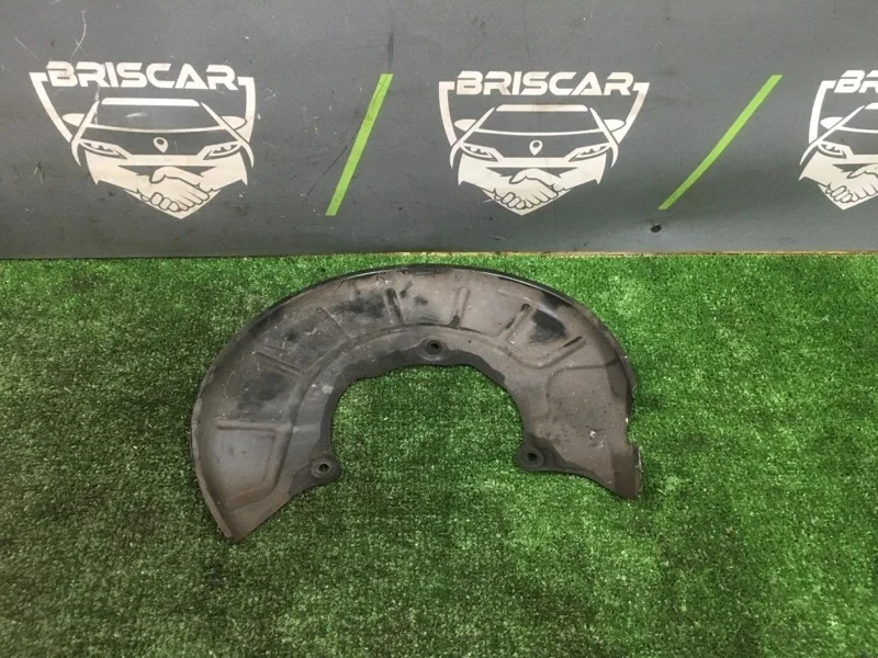 Кожух тормозного диска Volkswagen Jetta 2013 5C0407256 A6 CAXA, передний правый