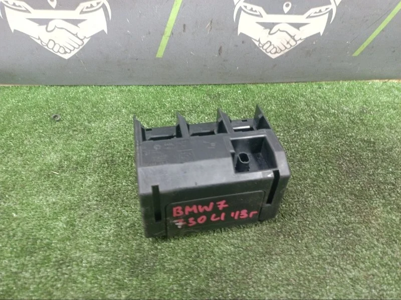 Распределитель тока BMW 7-Series 2013 61139201980 F02 N52B30A