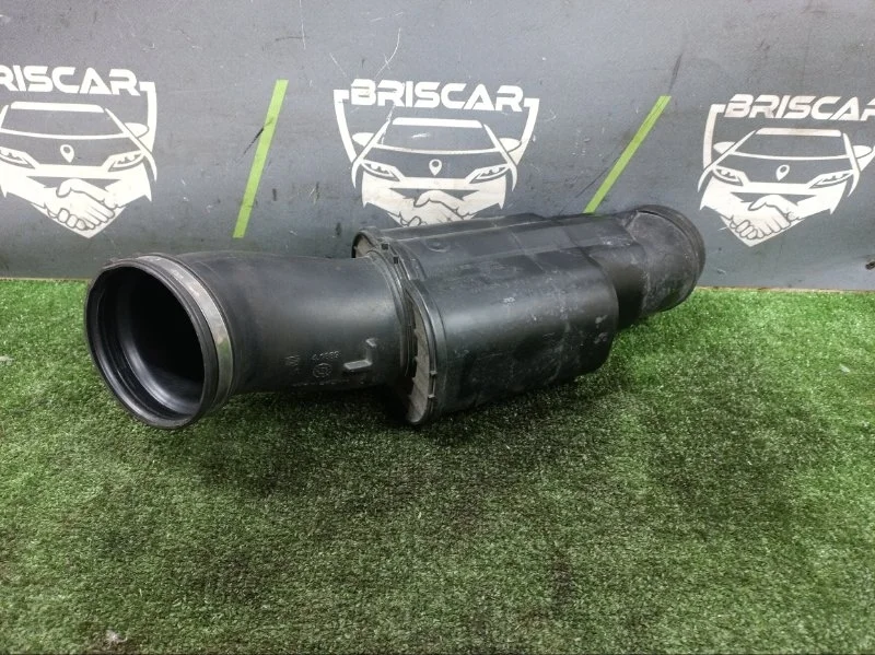 Патрубок воздушного фильтра BMW 5-Series 2014 13717612094 F10 N20B20B