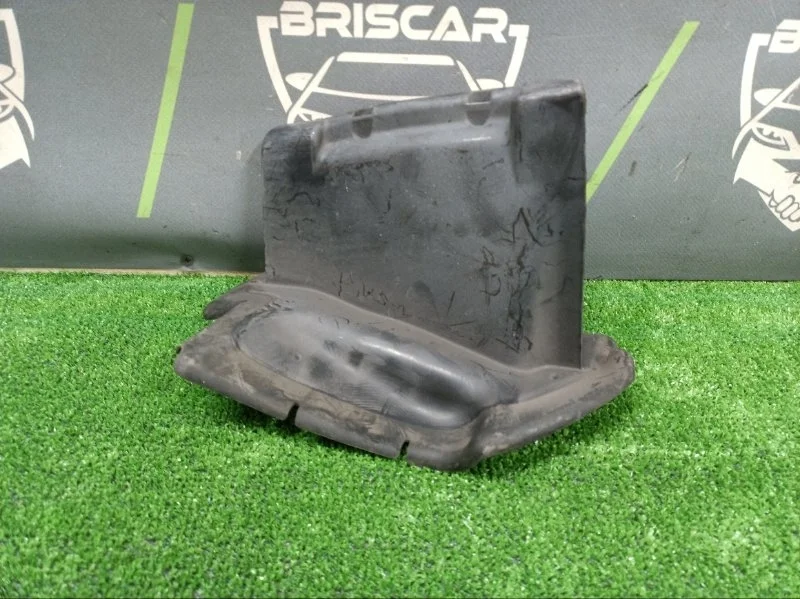 Дефлектор радиатора Volvo S60 2014 31353044 FS40 B4204T11, передний левый