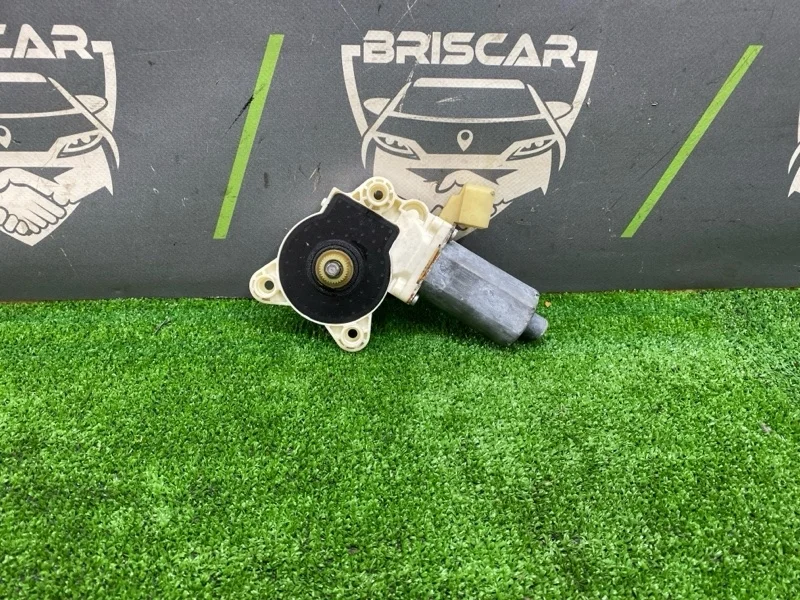 Мотор стеклоподъемника MERCEDES-BENZ CLS-Class 2009 A2198200542 W219 272.964 M272E35, задний левый