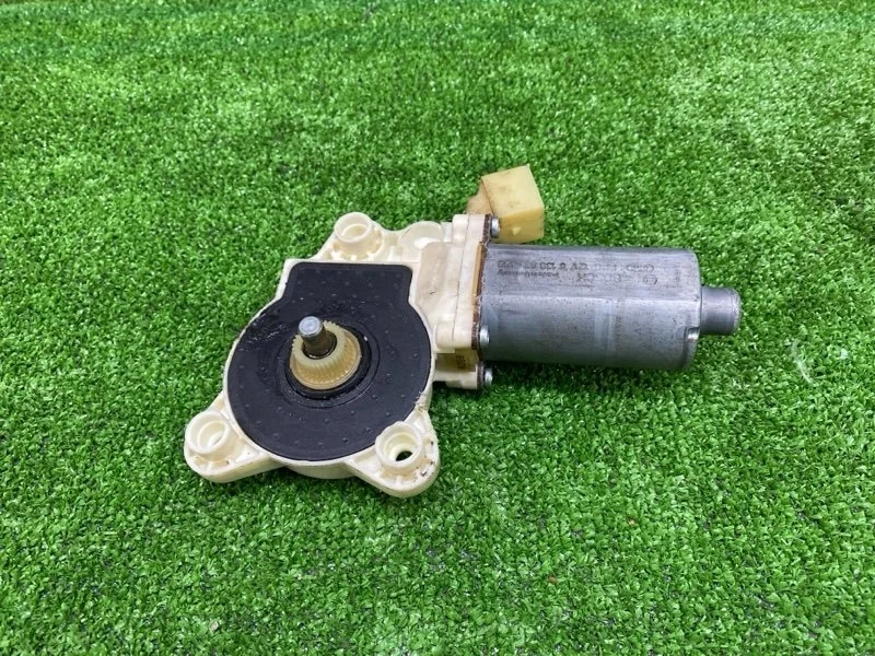 Мотор стеклоподъемника MERCEDES-BENZ CLS-Class 2009 A2198200542 W219 272.964 M272E35, передний левый