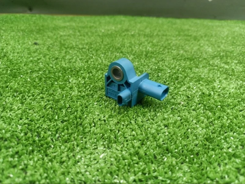 Датчик подушки безопасности Volkswagen Jetta 2013 5K0959351A A6 CAXA