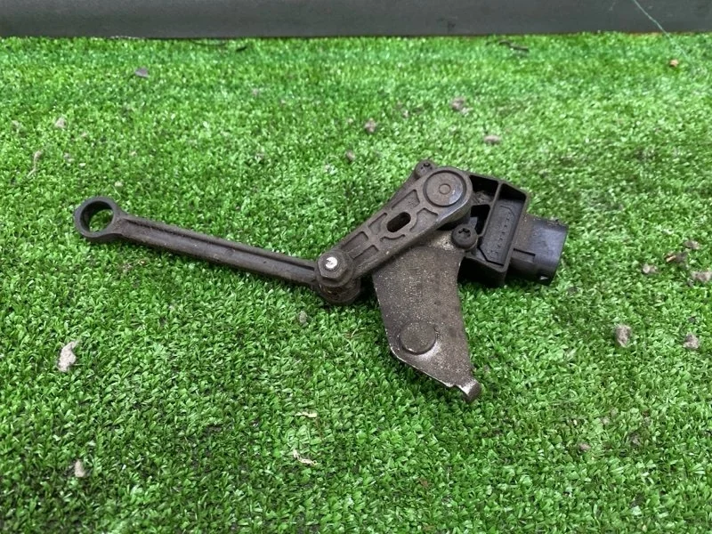 Датчик высоты дорожного просвета Volvo S60 2014 31288274 FS40 B4204T11, задний