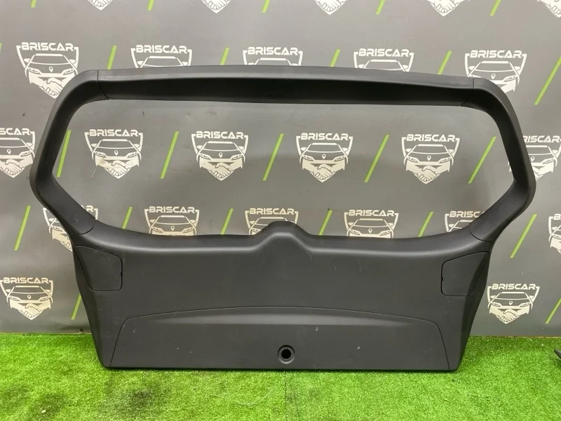 Обшивка двери багажника Mitsubishi Outlander 2010 7224A019XA CW5W 4B12, задняя