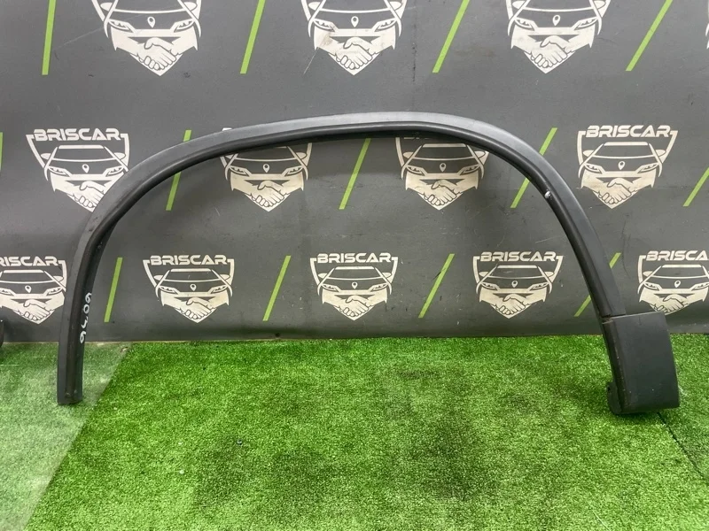 Накладка крыла Volkswagen Tiguan 2010 5N0854731A 5N CCZC, передняя левая