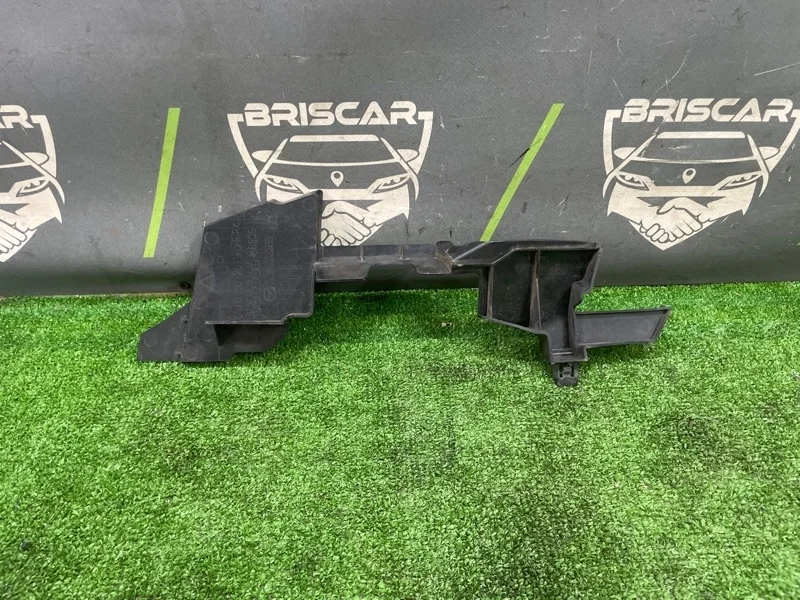 Молдинг решетки радиатора Mazda Atenza 2009 GS1D56251 GH-EFP LF-VE