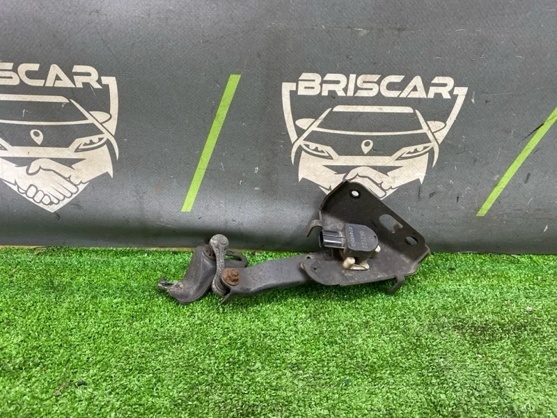 Датчик высоты дорожного просвета LEXUS LS460 2006 8940750070 USF40 1URFSE, задний правый