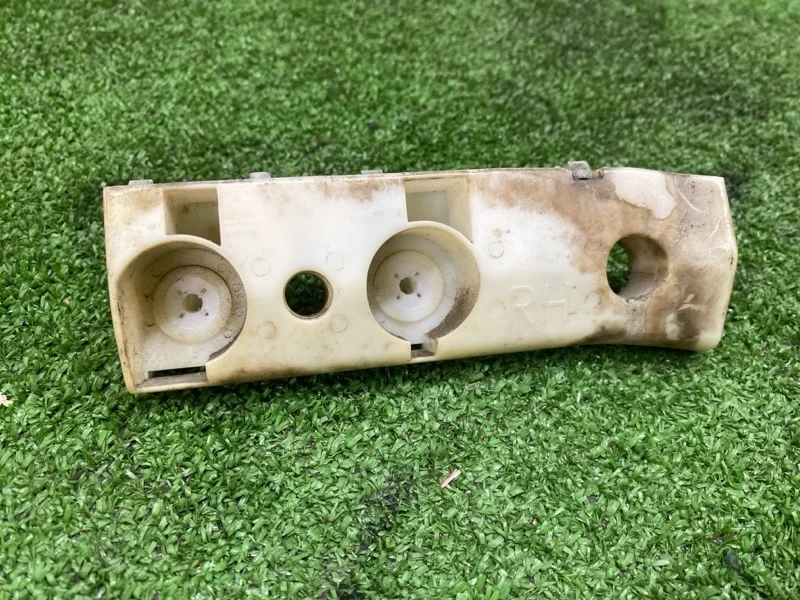 Крепление бампера Nissan X-Trail 2012 622223UB0A NT31 MR20DE, переднее правое