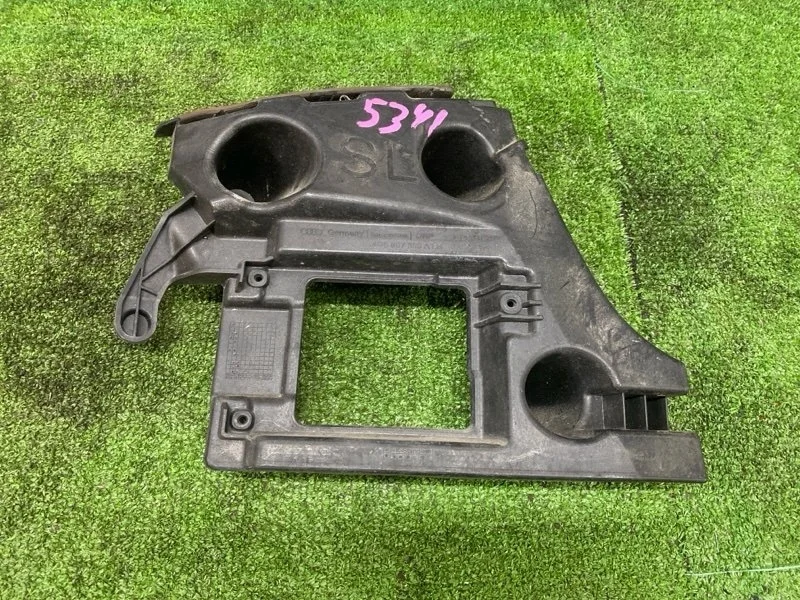 Крепление бампера Audi A6 2012 4G5807393A C7 CHVA, заднее левое