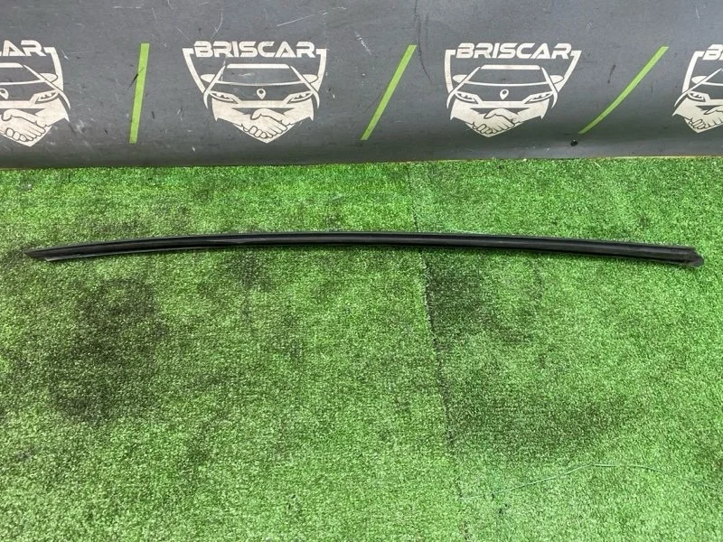 Молдинг стекла Audi A6 2012 4G0854327A C7 CHVA, левый