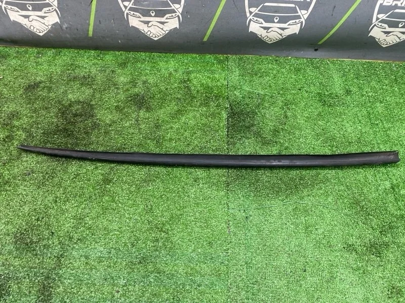 Молдинг стекла Audi A6 2012 4G0854328A C7 CHVA, правый