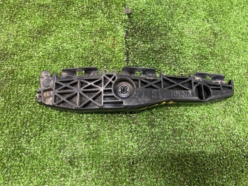 Крепление бампера TOYOTA RAV4 2006 5215642031 ACA31 2AZFE, заднее левое