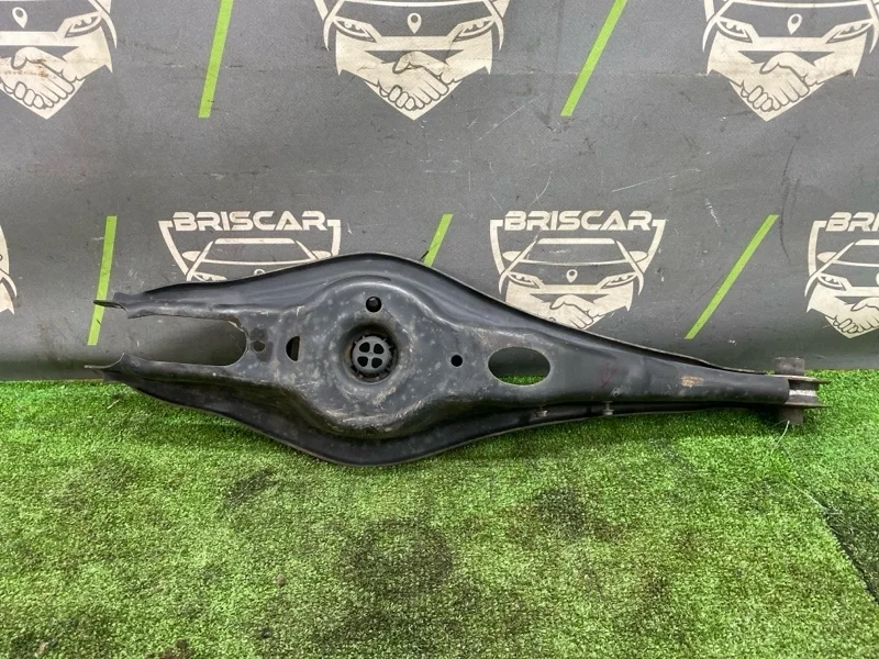 Рычаг подвески нижний Volkswagen Golf 2015 5Q0505311D 5G1 CHPA, задний