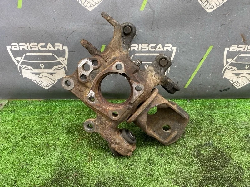 Цапфа TOYOTA RAV4 2006 4230442020 ACA31 2AZFE, задняя правая