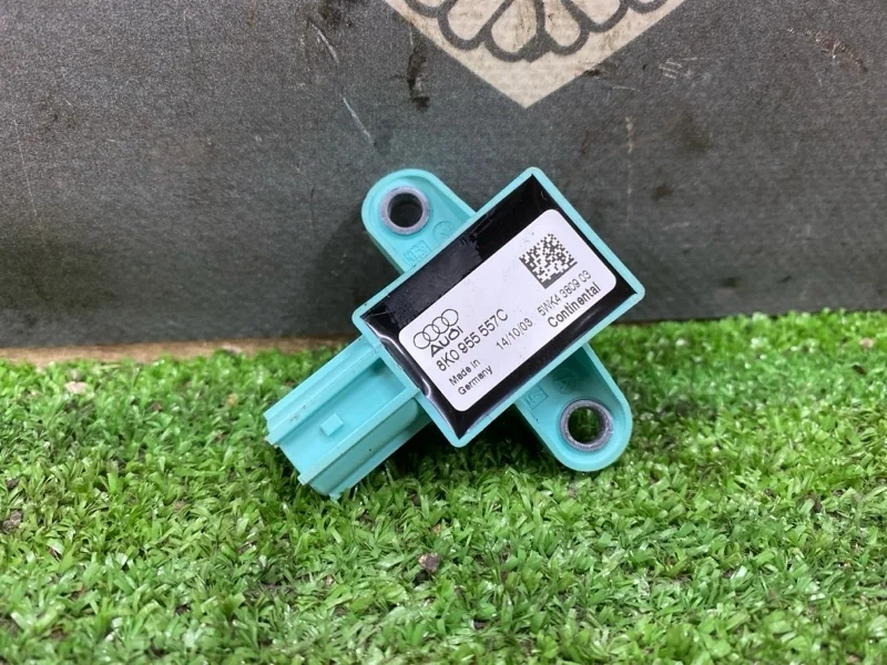 Датчик AIR BAG Audi A5 2014 8K0955557C 8T CDNC, передний