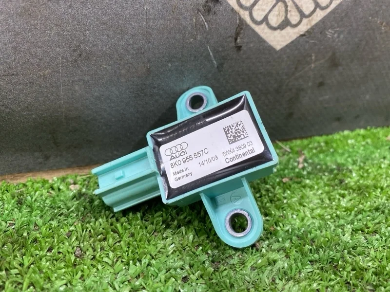 Датчик AIR BAG Audi A5 2014 8K0955557C 8T CDNC, передний