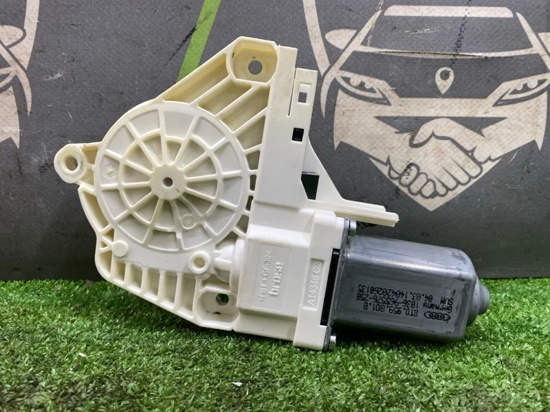 Мотор стеклоподъемника Audi A5 2014 8T0959801B 8T CDNC, передний левый