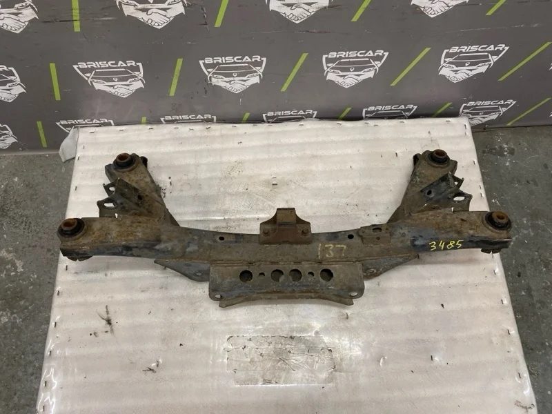 Подрамник Toyota Avensis 2003 5120605060 AZT250 1AZFSE, задний