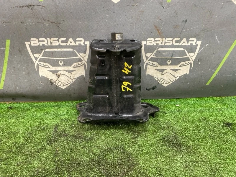 Кронштейн LEXUS IS250 2008 5710753010 GSE20 4GRFSE