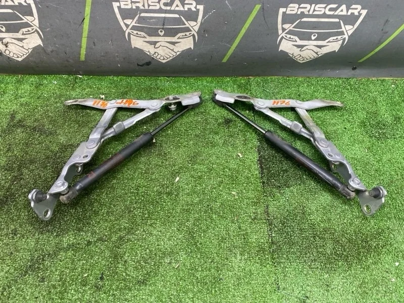 Петля капота Mitsubishi Galant Fortis 2008 5923A013 CY4A 4B11