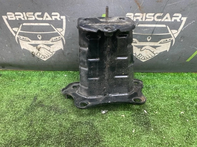 Кронштейн LEXUS IS250 2008 5710853010 GSE20 4GRFSE