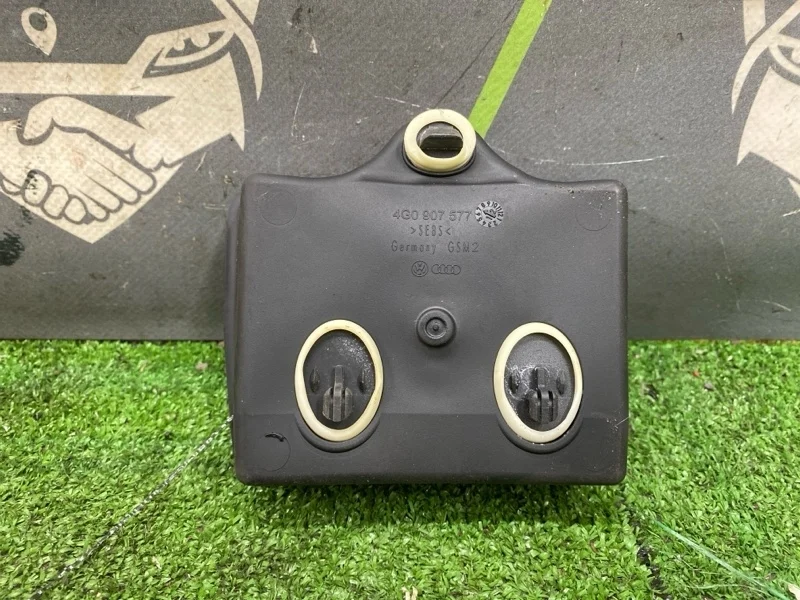 Блок управления дверьми Audi A6 2012 4G8959793D C7 CHVA, передний правый