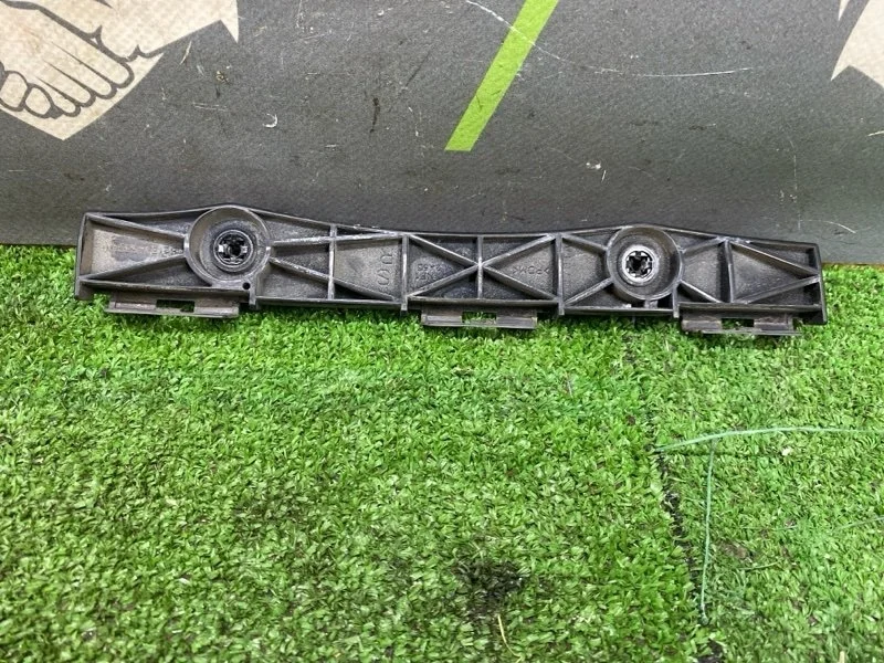 Крепление бампера LEXUS IS250 2008 5215753040 GSE20 4GRFSE, заднее правое