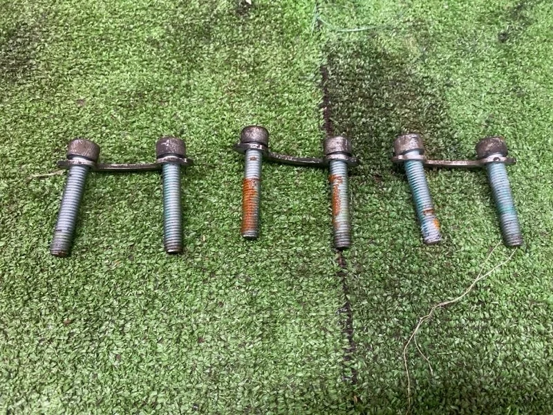 Болт крепление привода Volkswagen Touareg 2005 N90991102 7L BMV, передний