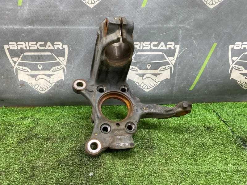 Кулак поворотный Volkswagen Tiguan 2010 1K0407256AA 5N CCZC, передний правый