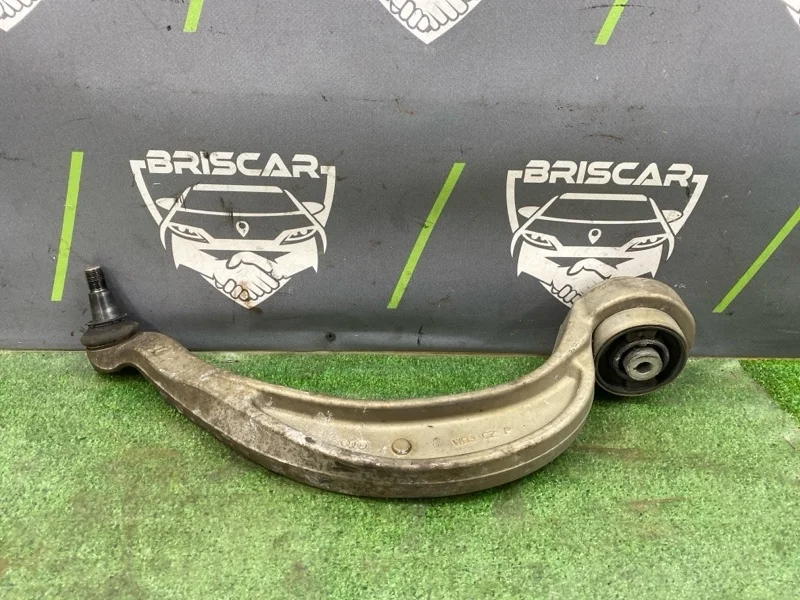 Рычаг подвески нижний Audi A6 2012 4G0407693J C7 CHVA, передний левый