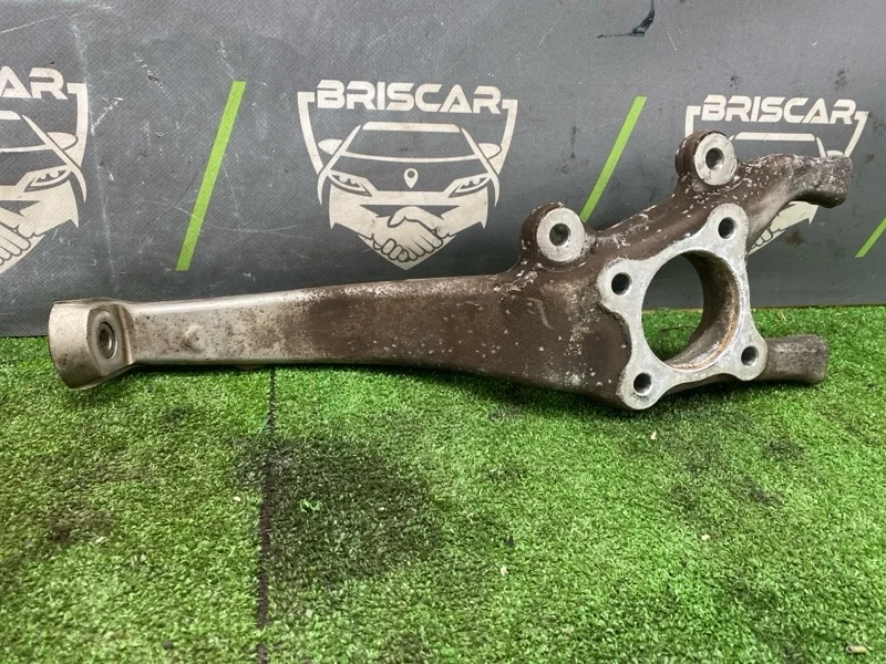 Кулак поворотный LEXUS IS250 2008 4320253010 GSE20 4GRFSE, передний левый