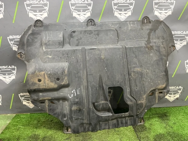 Защита двигателя Ford Focus 2009 1682803 2 MI4 QQDB 1.8