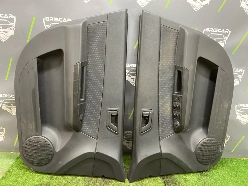 Обшивка боковой двери Hyundai Getz 2005 823051C0605S TB G4HG, передняя