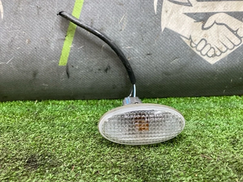 Повторитель поворота в крыло Mazda Mazda3 2007 GJ6A51120E BK Z6, передний