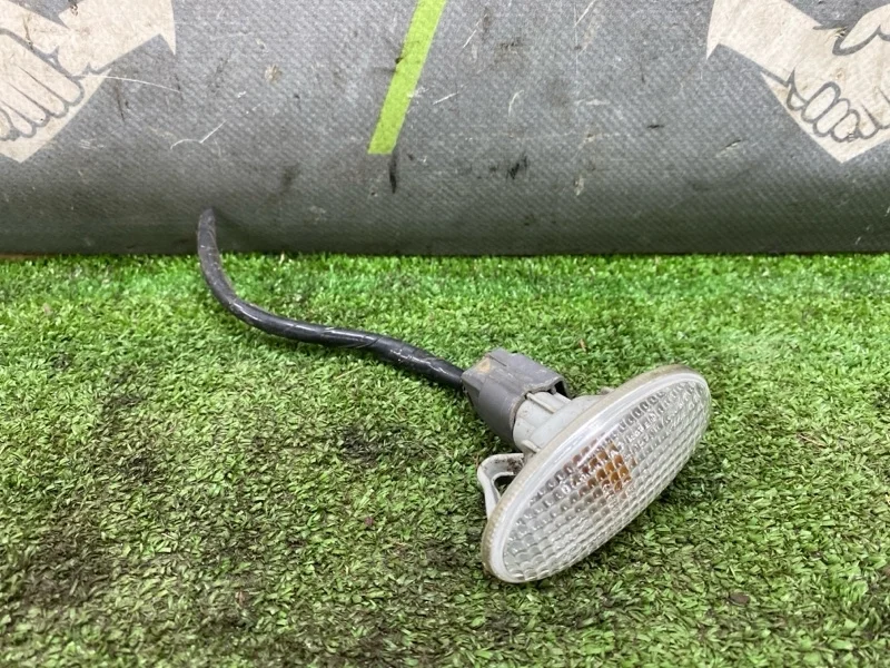 Повторитель поворота в крыло Mazda Mazda3 2007 GJ6A51120E BK Z6, передний