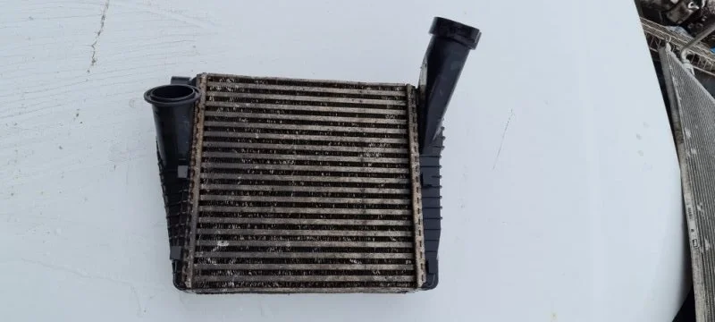 Интеркулер AUDI VOLKSWAGEN