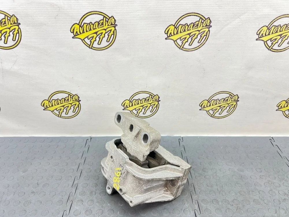 Опора двигателя правая Volkswagen Passat CC B6 рестайлинг (2012—2017)