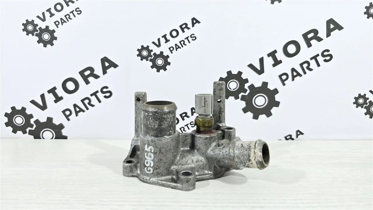 Фланец (тройник) системы охлаждения Ford Fusion 2007 1221325 JU FXJA