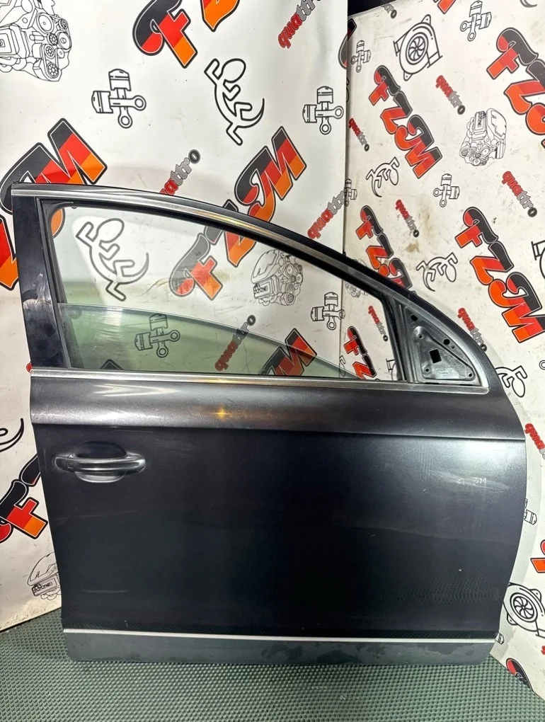 Дверь Audi Q7 4L0831052A 4L, передняя правая