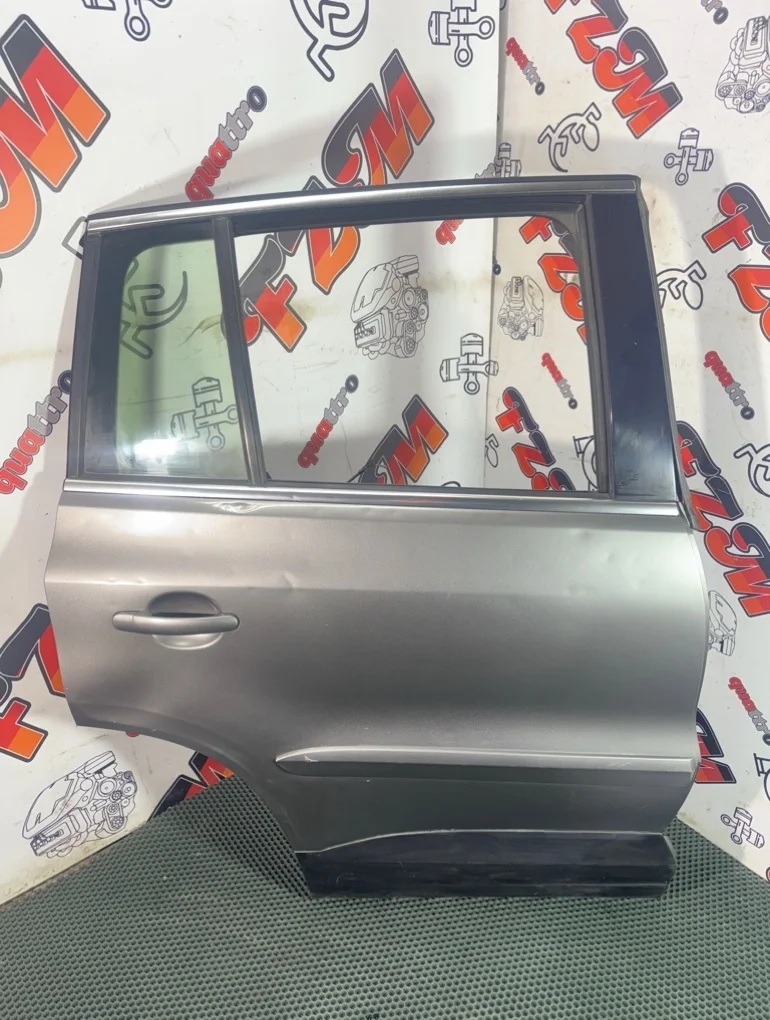 Дверь Volkswagen Tiguan 5N0833056A 5N, передняя правая