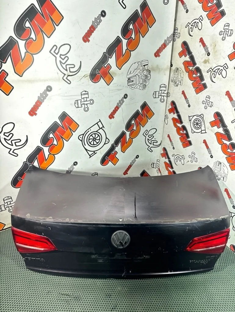 Крышка багажника Volkswagen Jetta 5C6827025D MK6 REST, задняя