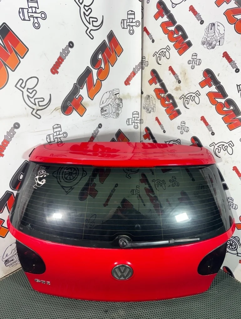 Крышка багажника Volkswagen Golf 1K6827025H MK5, задняя